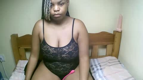 sexyyred_ online show from 02.01.26