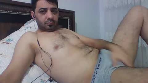 Snapshot of sexyyy_mannn chatting on 12.21.24 sexyyy_mannn online show from 12.21.24