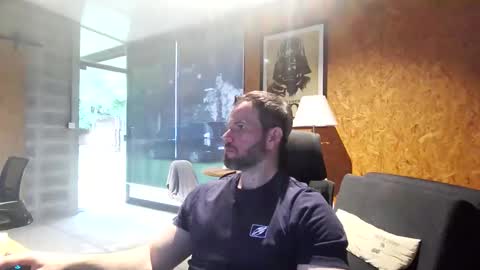 Snapshot of shad0w_hunter chatting on 03.18.26 shad0w_hunter online show from 03.18.26