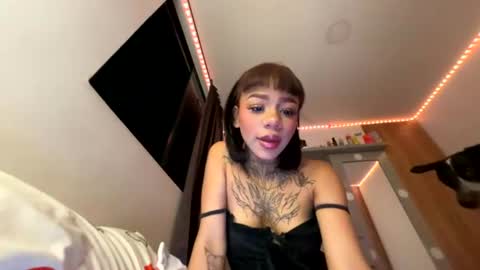Snapshot of shadaraa chatting on 07.26.26 shadara online show from 07.26.26