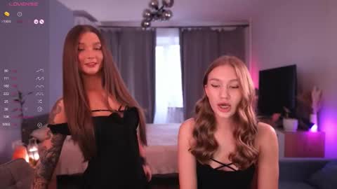 Sindy and Nancy  Next stream 1 December  online show from 09.20.25