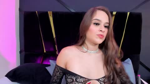 Shaina Vasquez online show from 02.09.25