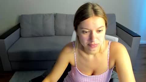 Snapshot of shakira_lux chatting on 06.09.26 Shakira online show from 06.09.26