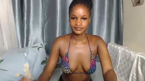 shaky xxx online show from 10.14.25