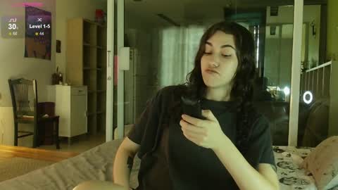 Snapshot of shamahasla chatting on 04.04.26 Sade online show from 04.04.26