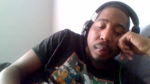 Snapshot of shameak chatting on 11.02.25 Shameak online show from 11.02.25