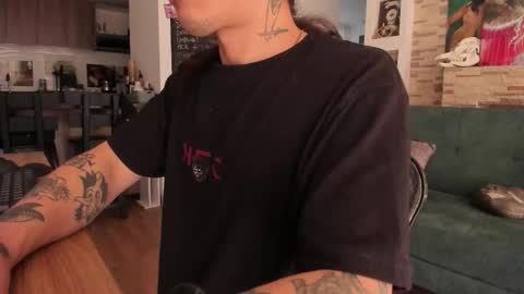 Snapshot of shamelesss_ chatting on 10.06.25 shamelesss_ online show from 10.06.25