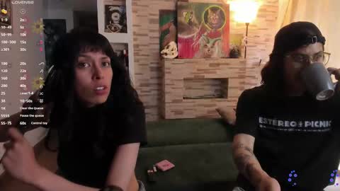 Snapshot of shamelesss_ chatting on 10.22.25 shamelesss_ online show from 10.22.25