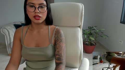 Snapshot of shanabellucy chatting on 02.07.25 onlyfans shanabellucy online show from 02.07.25
