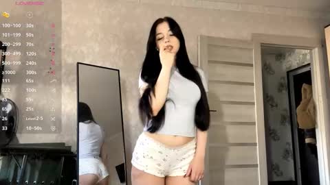 Viola online show from 10.26.25