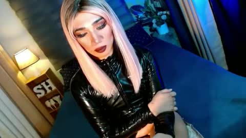 MISS SHANE online show from 11.25.25