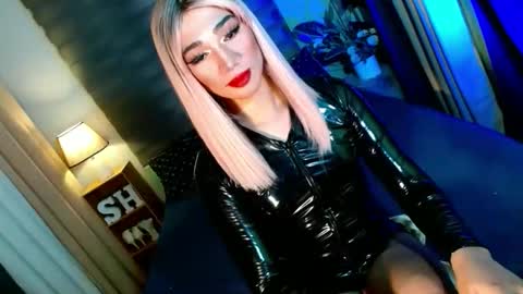 MISS SHANE online show from 11.27.25