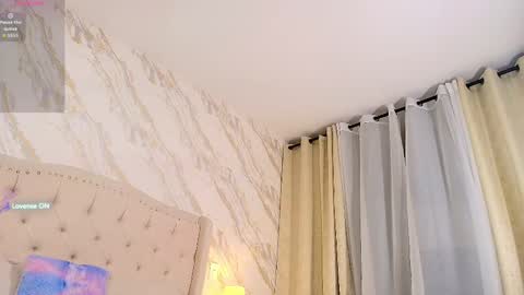 Snapshot of shanell__hott chatting on 10.31.25 shanell online show from 10.31.25