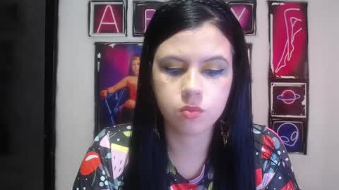 Shanell Moore online show from 12.06.24