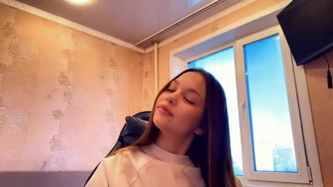 Evi online show from 04.18.26