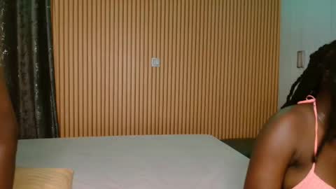 Snapshot of shaniz_shallet chatting on 11.08.25 Shaniz online show from 11.08.25