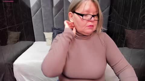 Shannon online show from 02.12.25