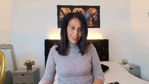 Snapshot of shanon_mature_ chatting on 06.10.26 Shanon online show from 06.10.26