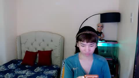 SHANTA FOX  s online show from 04.05.26