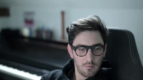 Snapshot of shape80 chatting on 12.16.25 frenchy boy online show from 12.16.25