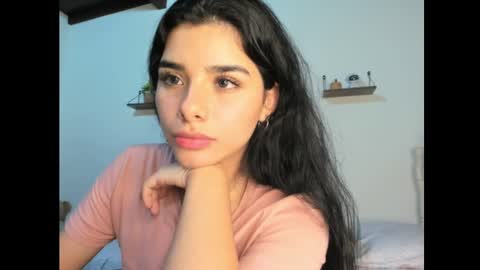 Snapshot of shara_jones chatting on 12.12.24 Sara online show from 12.12.24