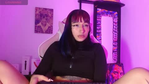 sharaross1 online show from 04.22.26