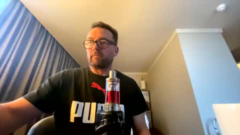 Snapshot of sharksboy16 chatting on 10.30.25 Sharksboy online show from 10.30.25