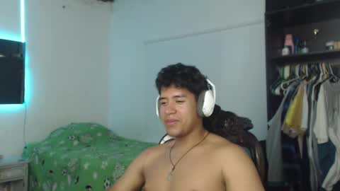 Snapshot of sharky_g chatting on 01.24.25 Frqnko online show from 01.24.25