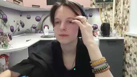 Snapshot of sharleenyodis chatting on 06.18.26 Sara online show from 06.18.26