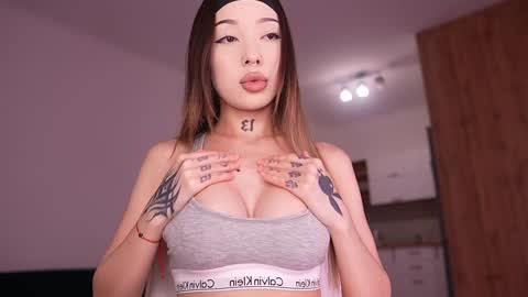 Sharlin  online show from 12.18.25