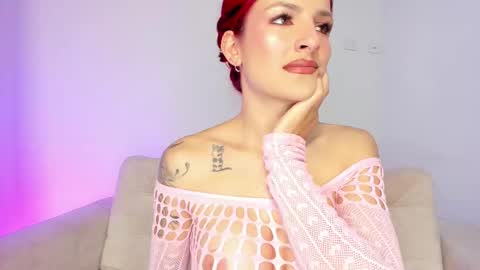 Hi fiends ---- I usually start online from Monday to Friday from 1000 am Saturdays and Sundays at 600 am Colombia time online show from 02.11.25