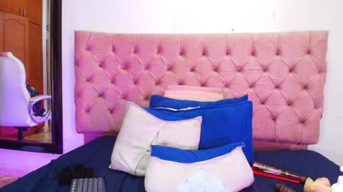 Sharlott online show from 01.09.25