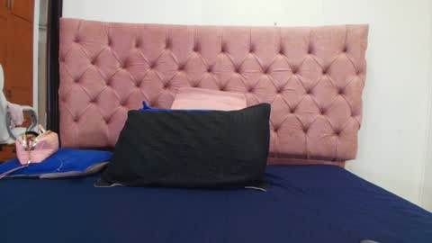 Sharlott online show from 01.16.25