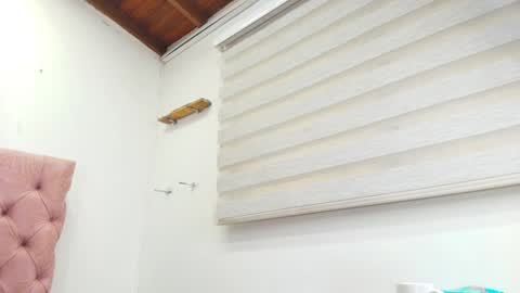 Sharlott online show from 01.16.25