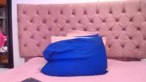 Sharlott online show from 02.24.25