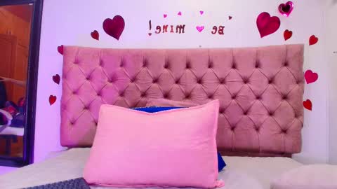 Sharlott online show from 02.27.25