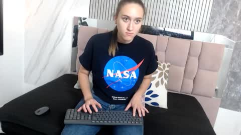 Sara online show from 11.30.25