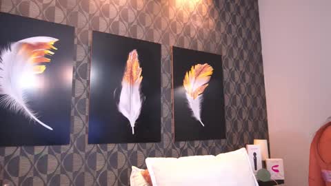 Sharom  online show from 02.19.26