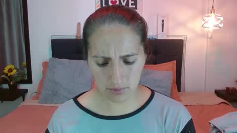 Snapshot of sharon_10_ chatting on 10.02.25 sharon_10_ online show from 10.02.25