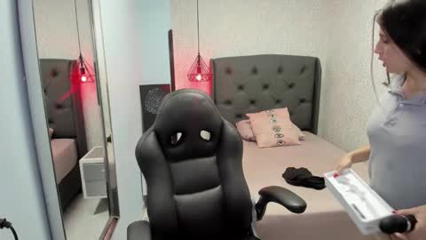 M A G N O  online show from 10.10.25