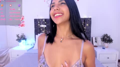 Sharon Independent model online show from 01.12.25