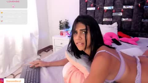 Sharon Independent model online show from 02.21.25