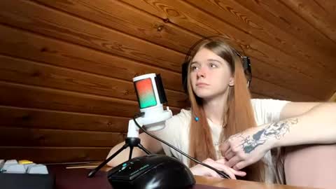 Snapshot of shavonflosi chatting on 06.13.26 Maria online show from 06.13.26