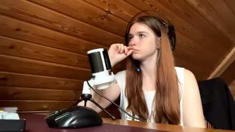 Snapshot of shavonflosi chatting on 06.17.26 Maria online show from 06.17.26