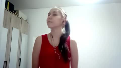 Snapshot of shawanaanene chatting on 12.04.25 Annette online show from 12.04.25