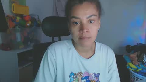 Shayna online show from 09.26.25