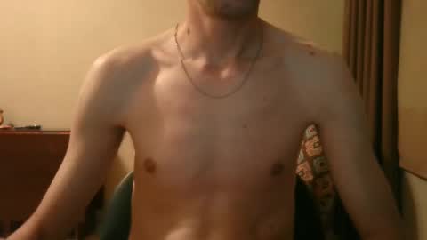 Snapshot of shedevr02 chatting on 09.08.25 Roger online show from 09.08.25