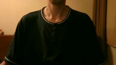 Snapshot of shedevr02 chatting on 09.14.25 Roger online show from 09.14.25