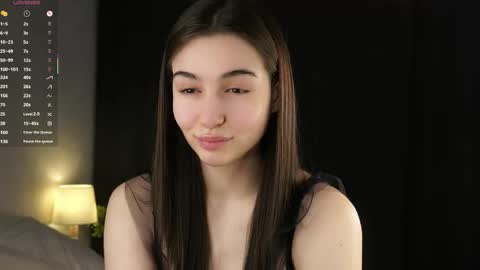 Tessa online show from 04.21.26