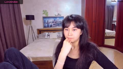 Snapshot of sheilafreman chatting on 12.18.24 Sheila online show from 12.18.24